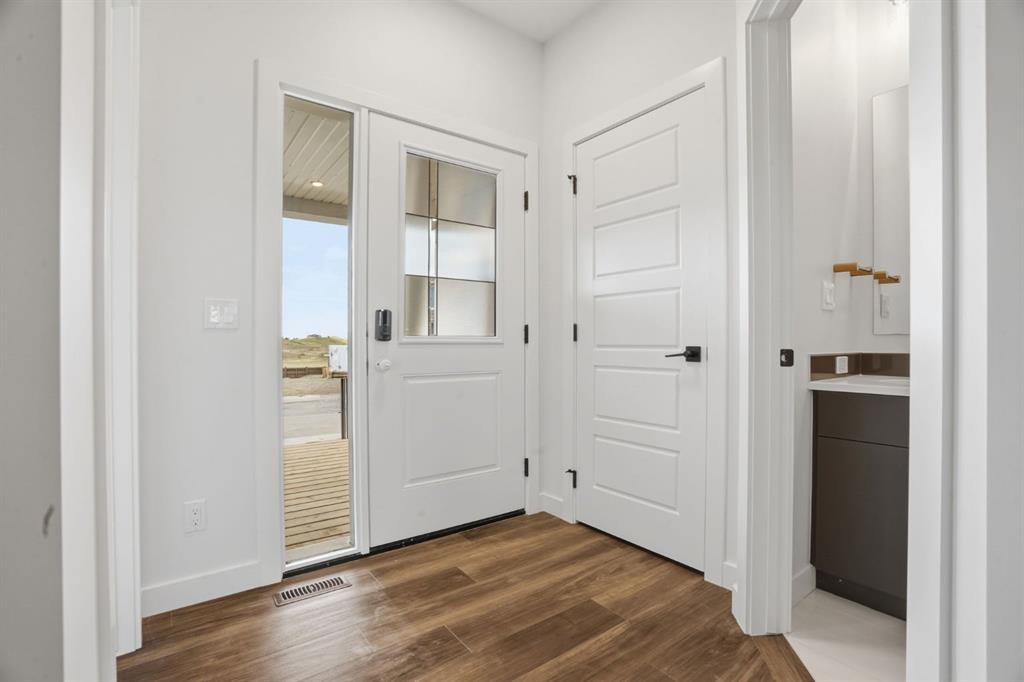 Picture for 499 Lawthorn Way SE
