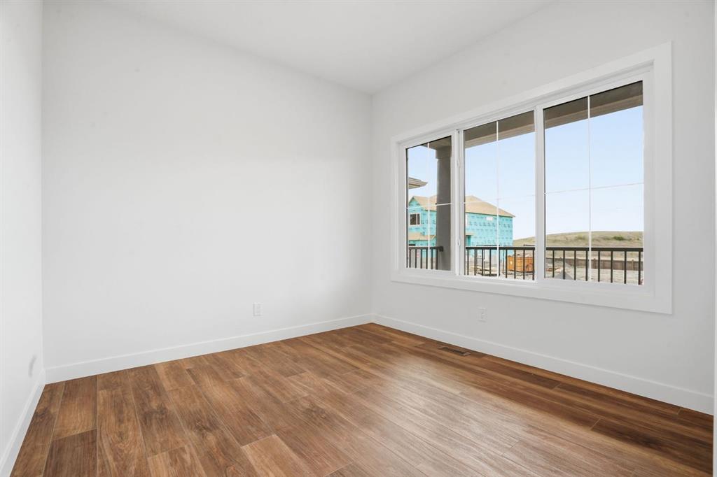 Picture for 499 Lawthorn Way SE