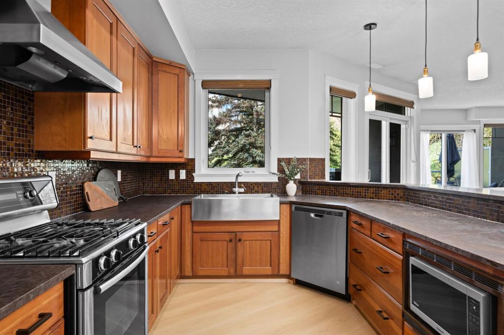 Picture for 525 5 Street NE