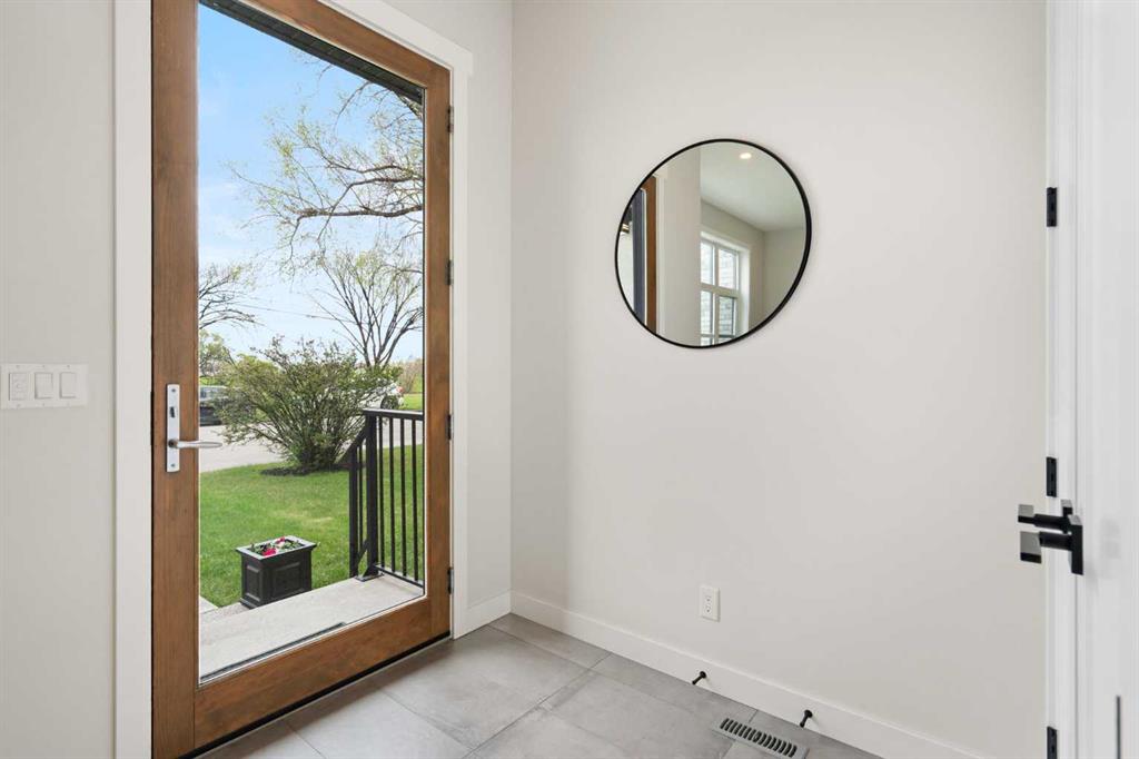 Picture for 1141 Renfrew Drive NE