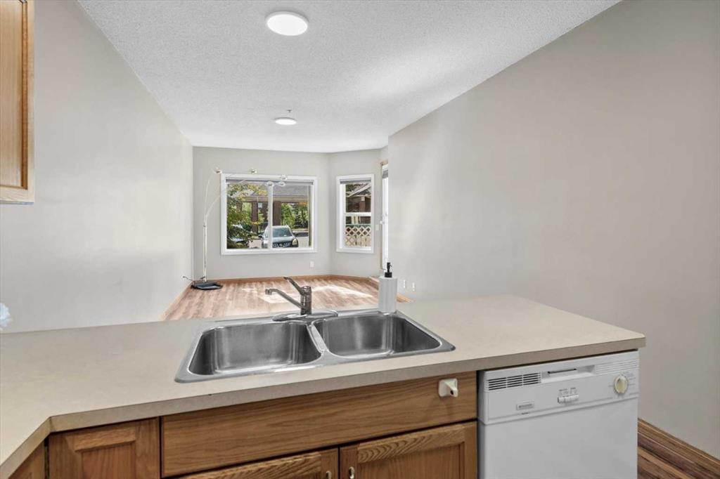 Picture for 105, 1920 14 Avenue NE