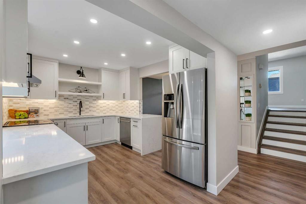 Picture for 370 Brae Glen Crescent SW