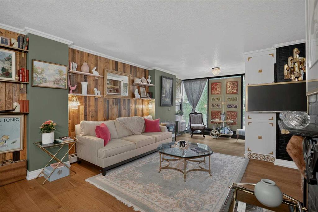 Picture for 205, 4554 Valiant Drive NW