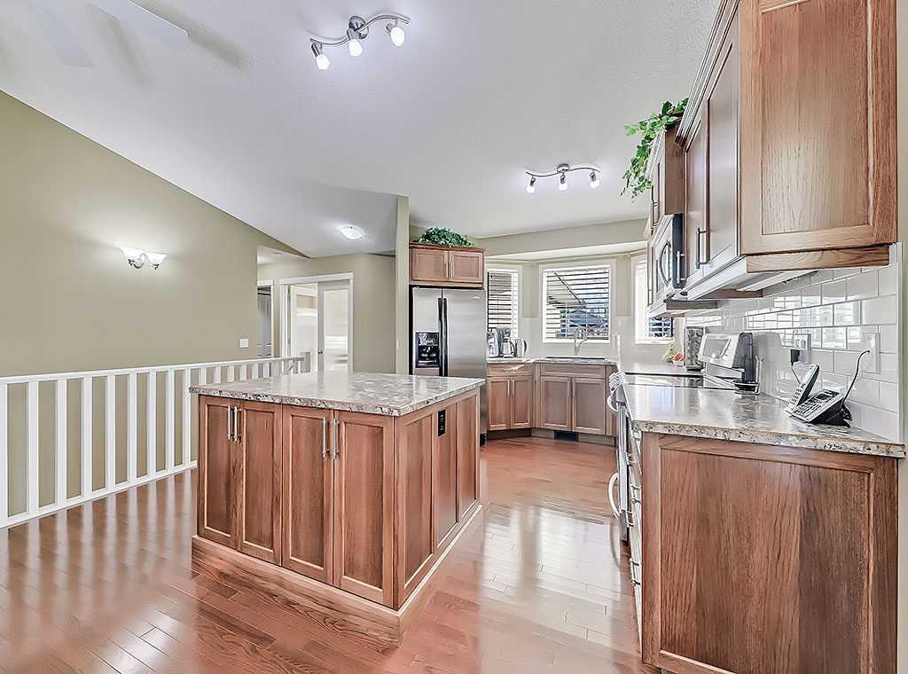 Picture for 421 Riverside Green NW