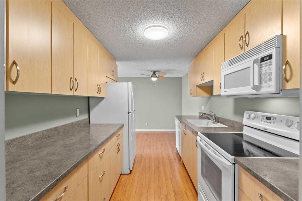 Picture for 207, 280 Banister Drive 