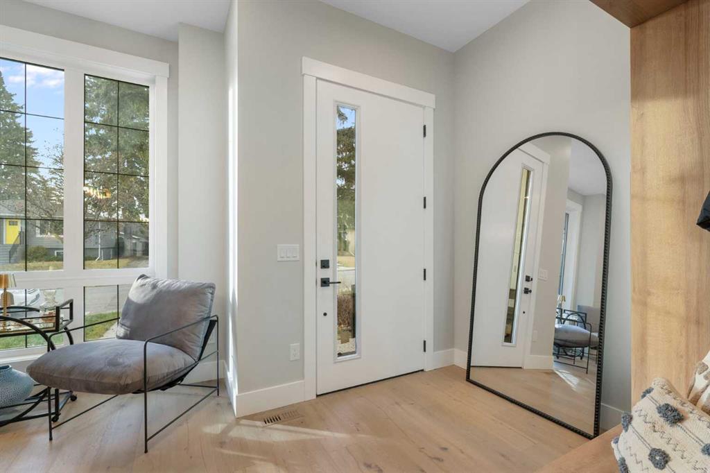 Picture for 2414 35 Street SW