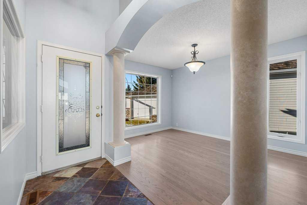 Picture for 58 Chaparral Close SE