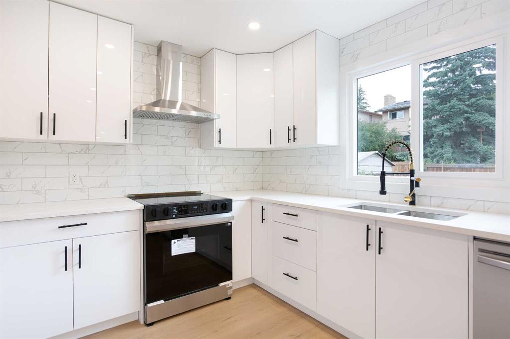 Picture for 24 Hawkwood Crescent NW