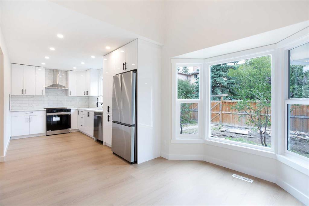 Picture for 24 Hawkwood Crescent NW