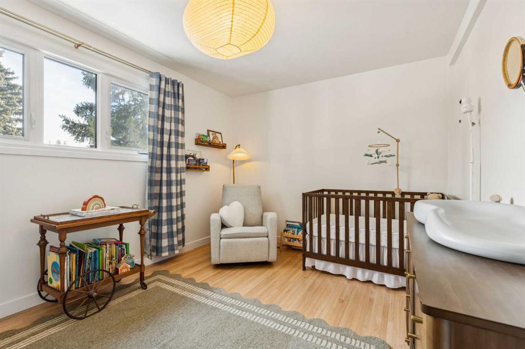 Picture for 3731 45 Street SW