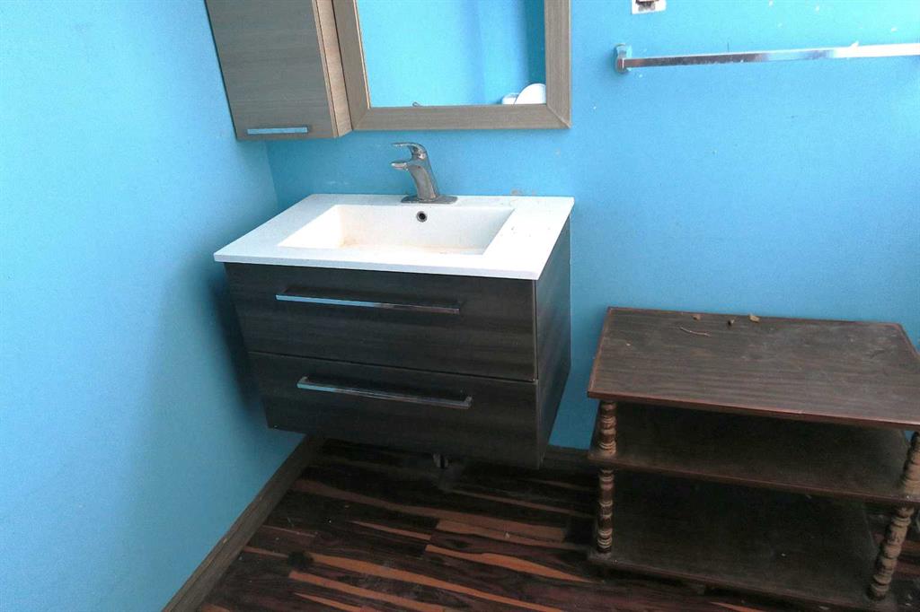 Picture for 28 Riley Street NE