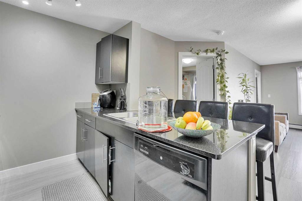 Picture for 213, 355 Taralake Way NE