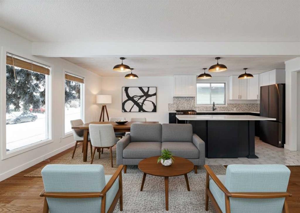 Picture for 256 Queen Tamara Way SE