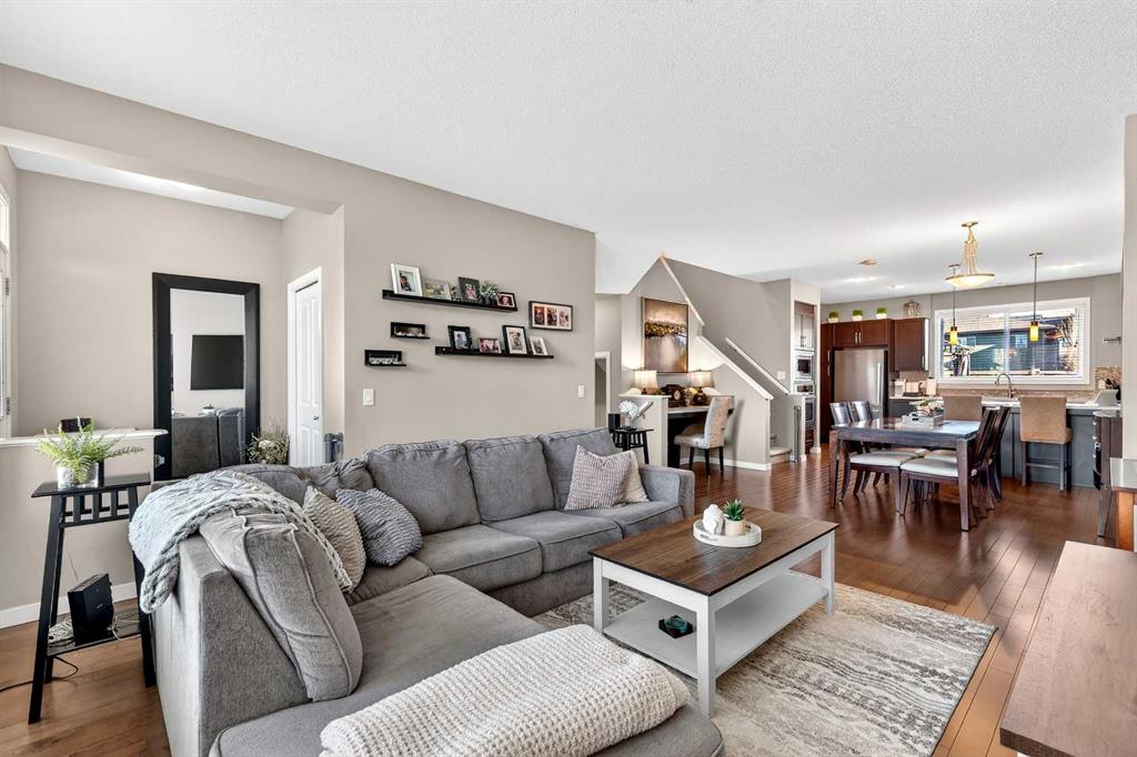 Picture for 90 Walden Crescent SE