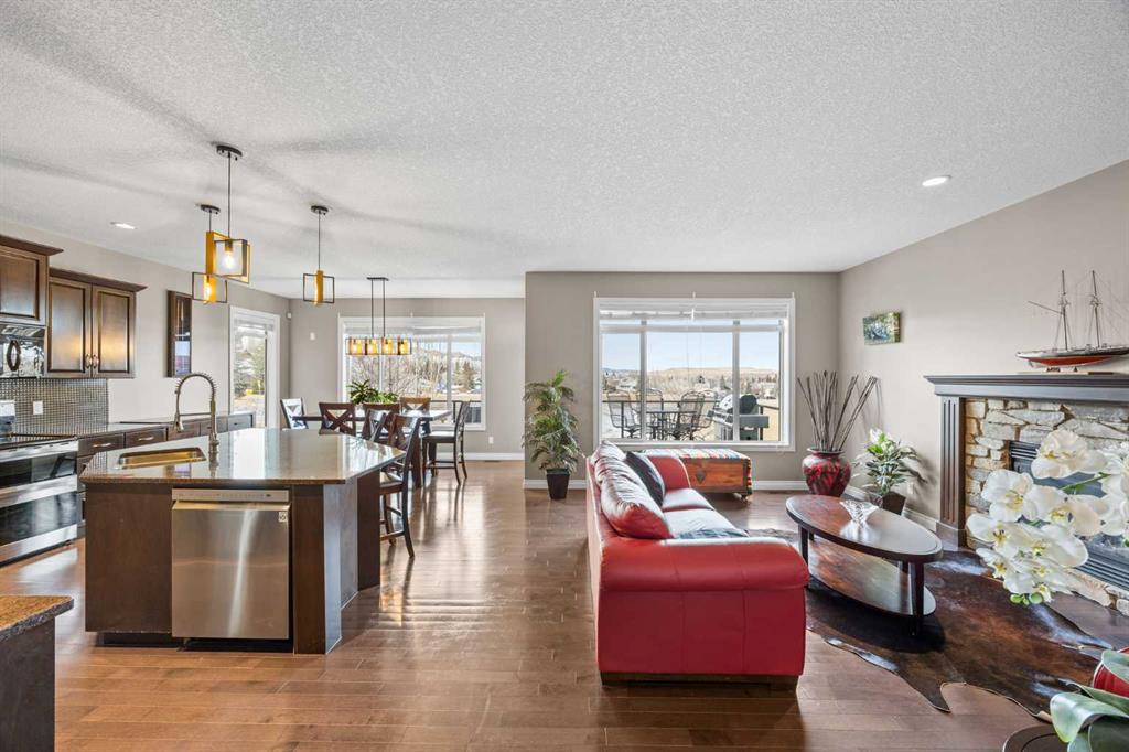 Picture for 289 Jumping Pound Terrace 