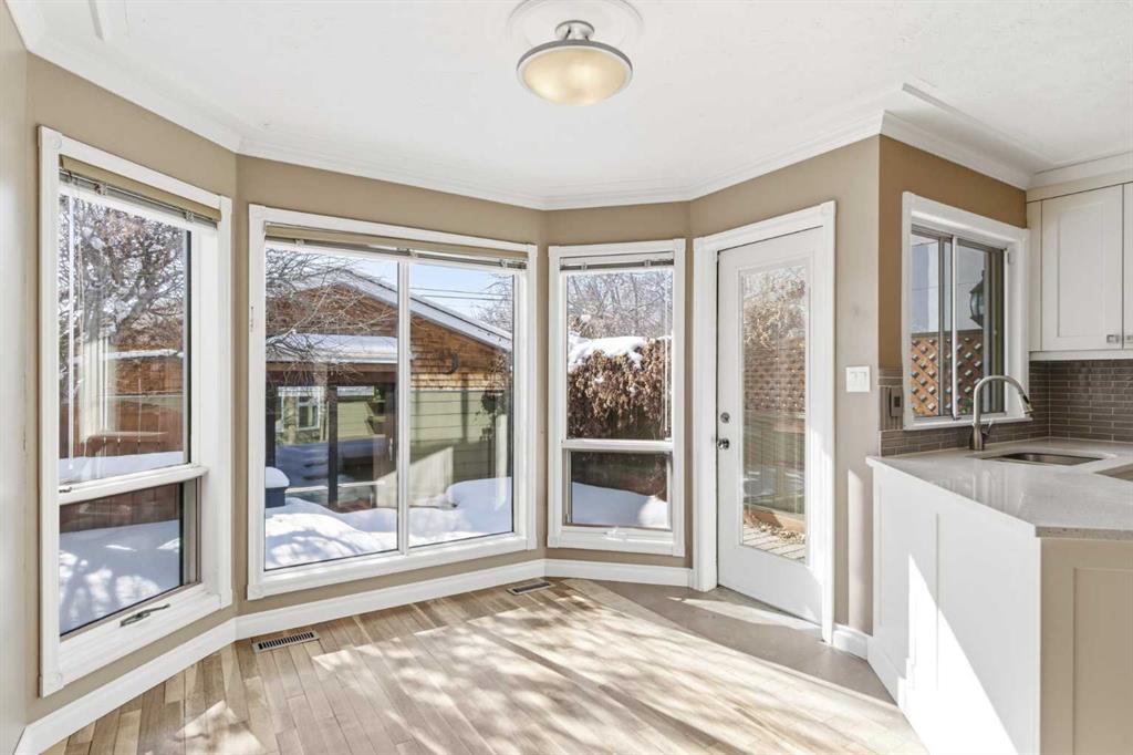 Picture for 613 25 Avenue NE