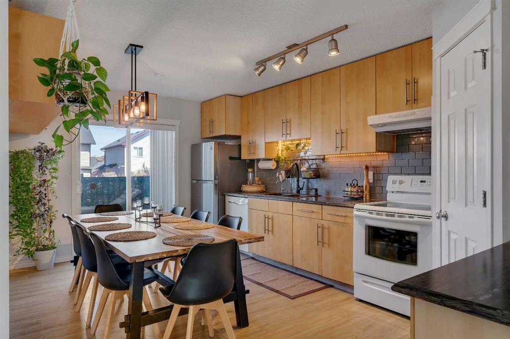 Picture for 179 Saddlemead Road NE