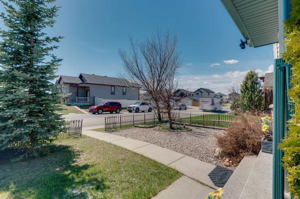 Picture for 179 Saddlemead Road NE