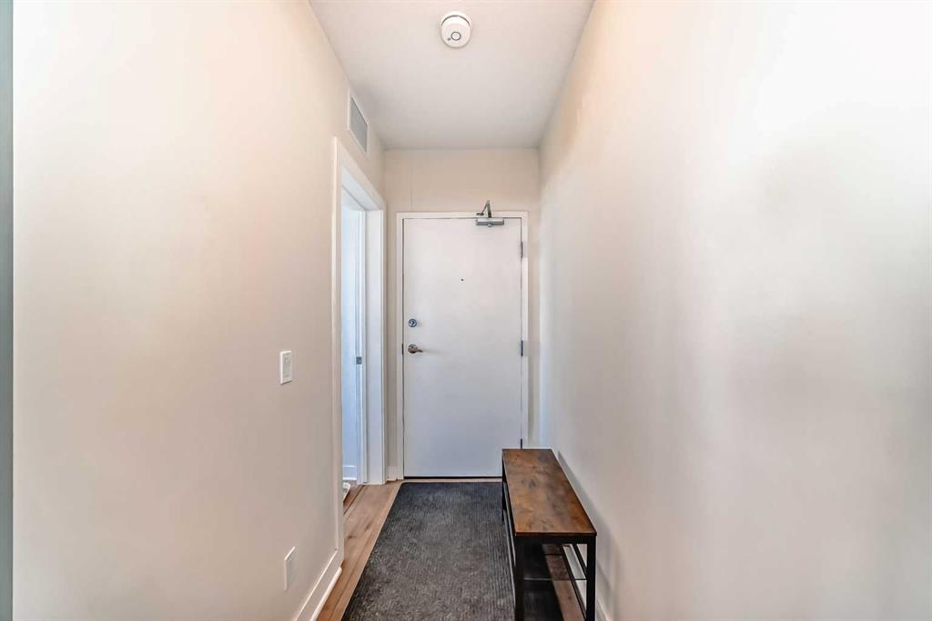 Picture for 412, 10 brentwood Common NW