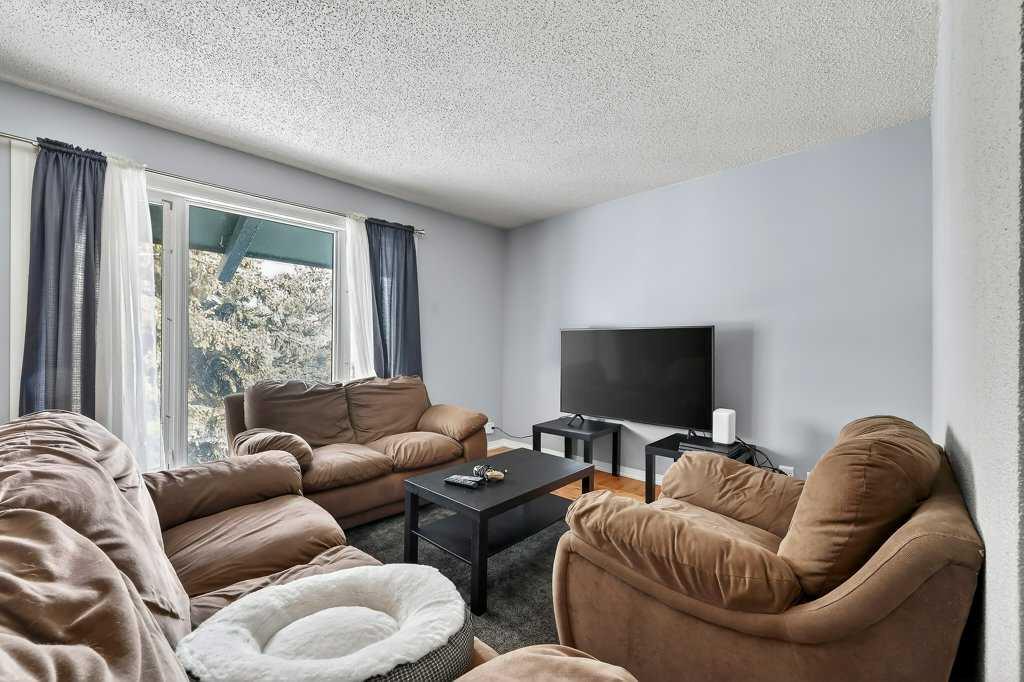 Picture for 60 Bermuda Court NW