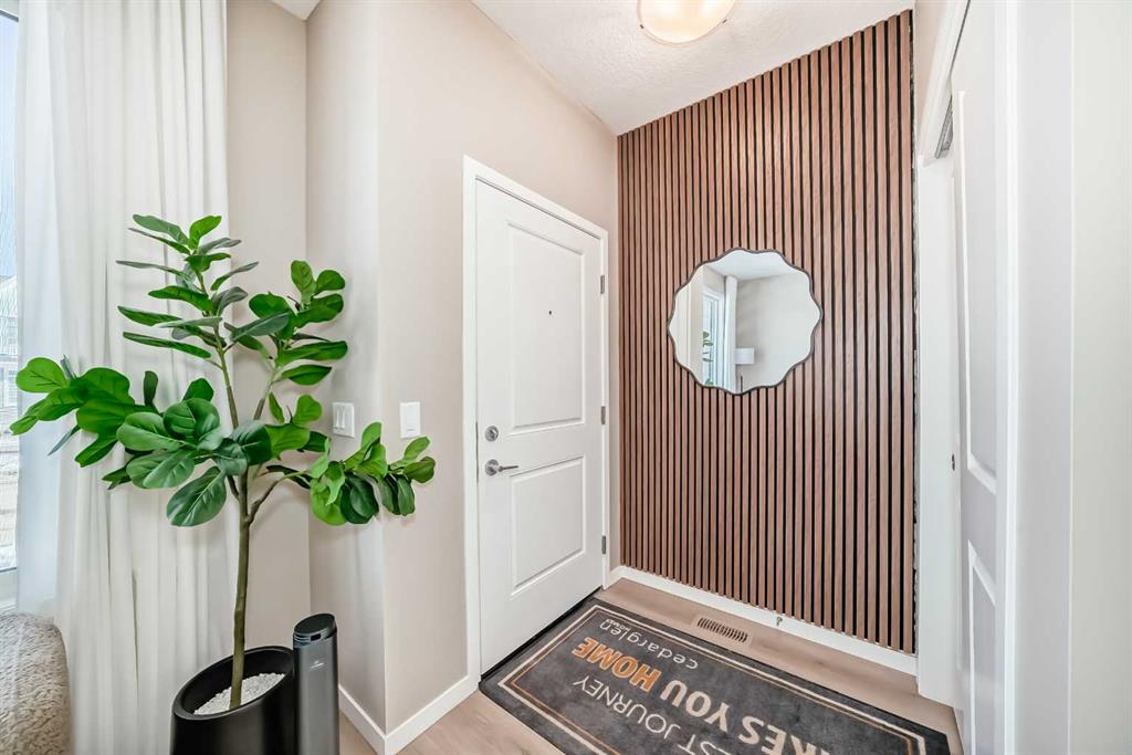 Picture for 455 Tekarra Drive NW