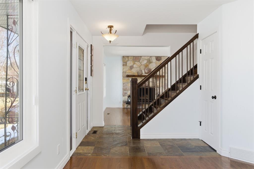 Picture for 1315 Lake Michigan Crescent SE