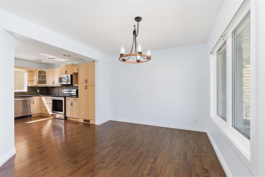 Picture for 1315 Lake Michigan Crescent SE