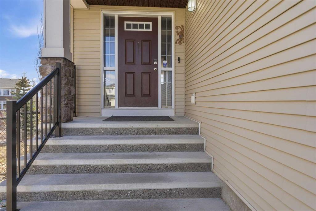 Picture for 47 Drake Landing Crescent 