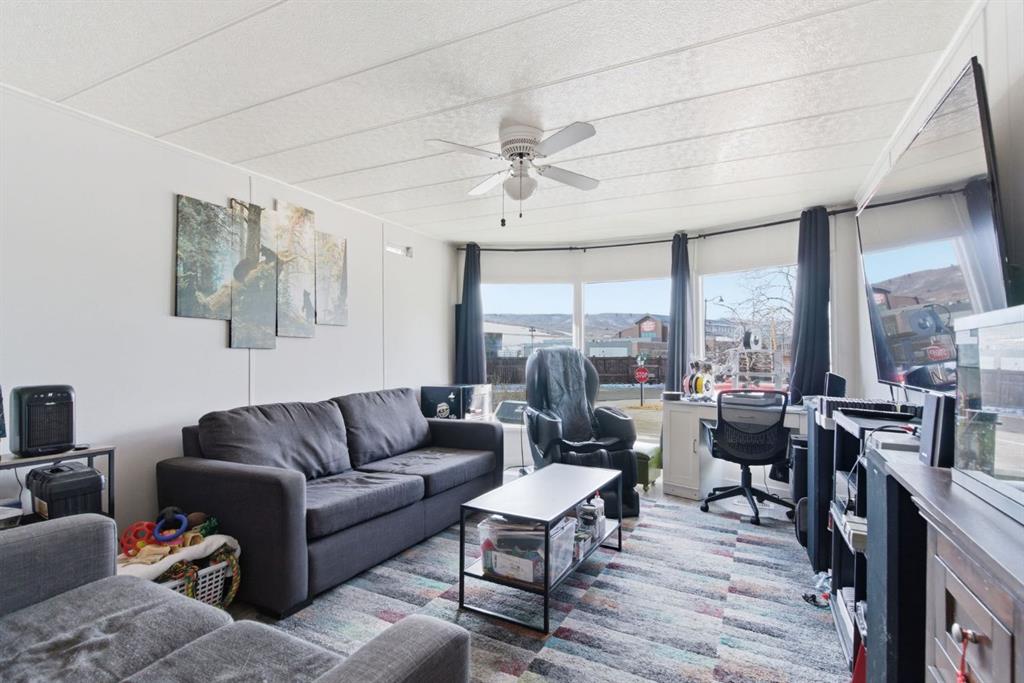 Picture for 124, 3223 83 Street NW