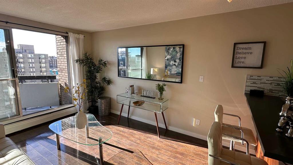 Picture for 511, 340 14 Avenue SW