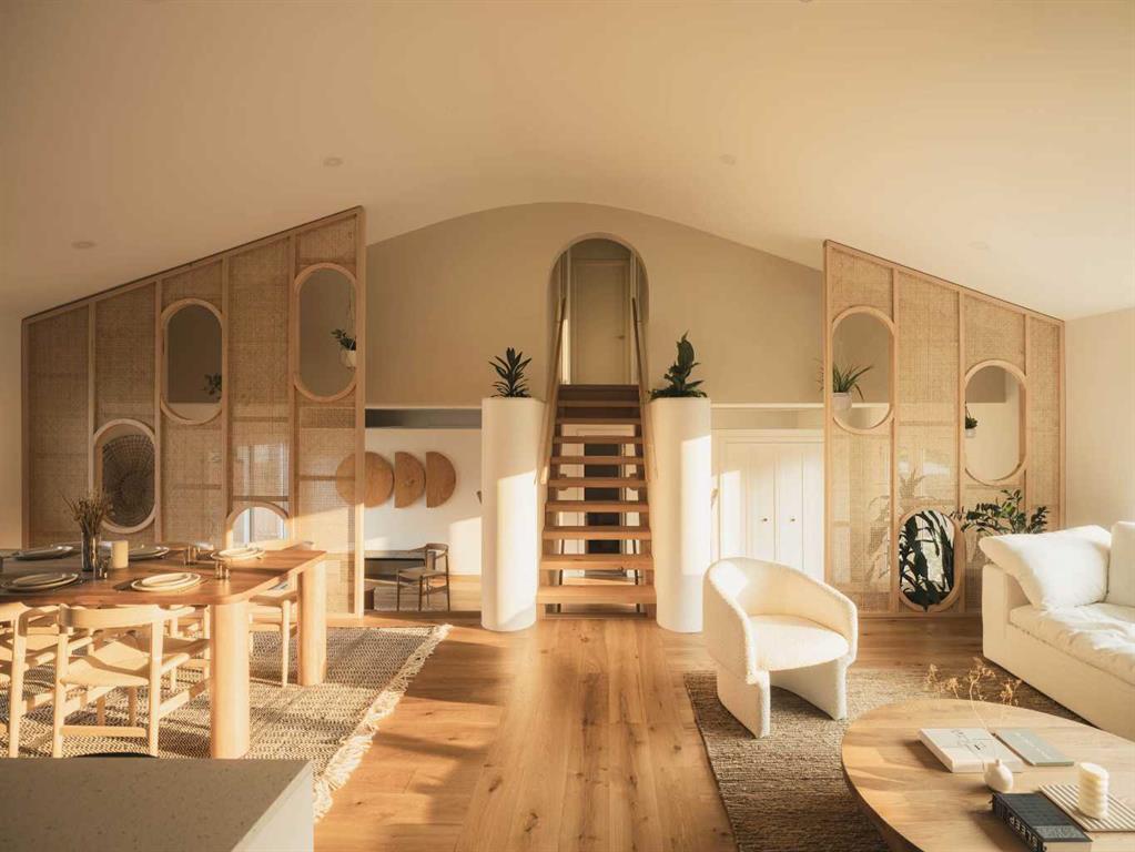 Picture for 5036 Vanstone Crescent NW