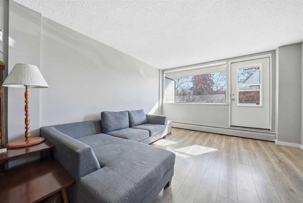 Picture for 222, 1616 8 Avenue NW