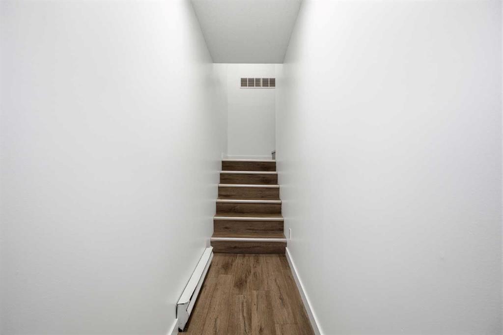 Picture for 424, 200 Brookpark Drive SW