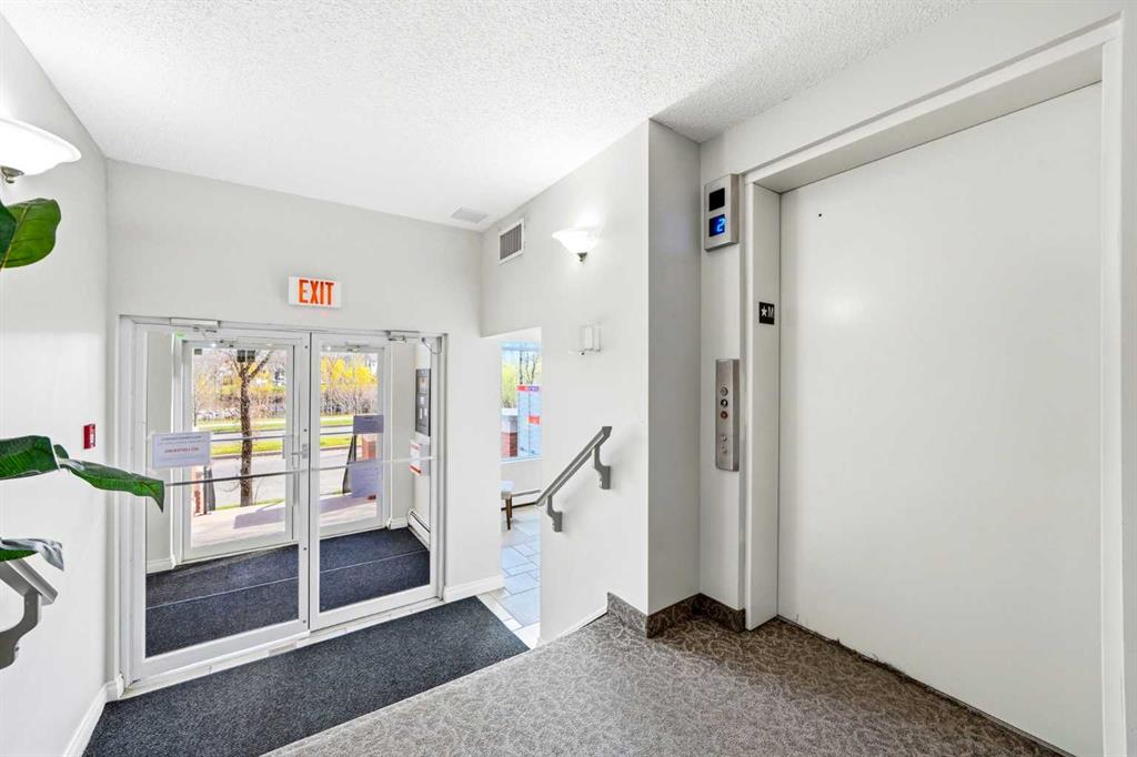 Picture for 207, 60 Promenade Way SE
