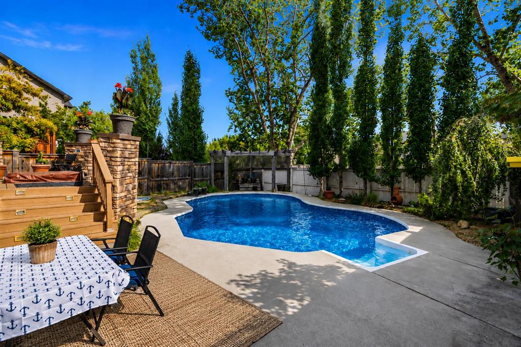 Picture for 212 Crystal Green Place 