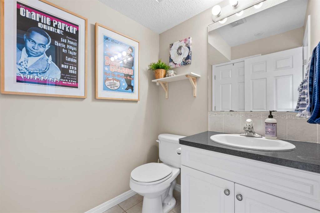 Picture for 207, 45 N Railway Street 