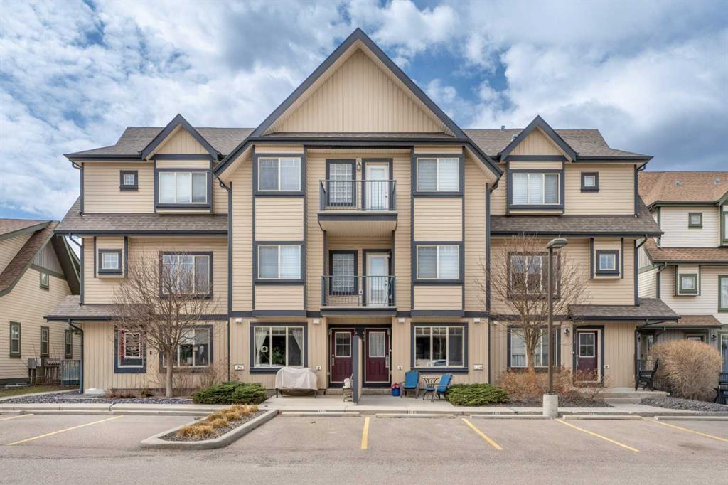 Picture for 410, 121 Copperpond Common SE