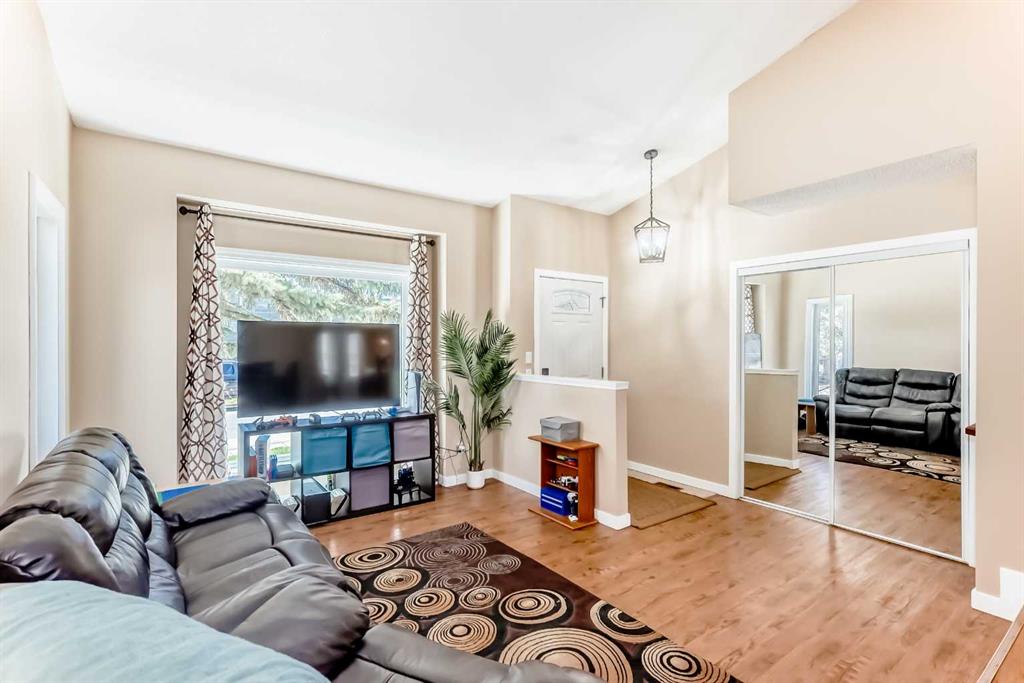 Picture for 127 Mckerrell Way SE