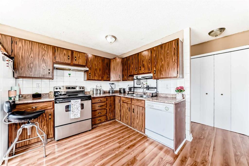 Picture for 4821 60 Street NE