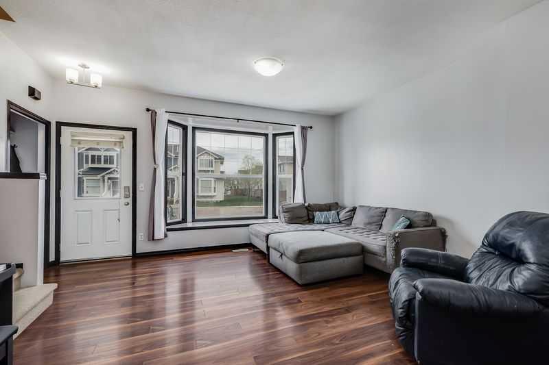 Picture for 1001, 703 Luxstone Square SE