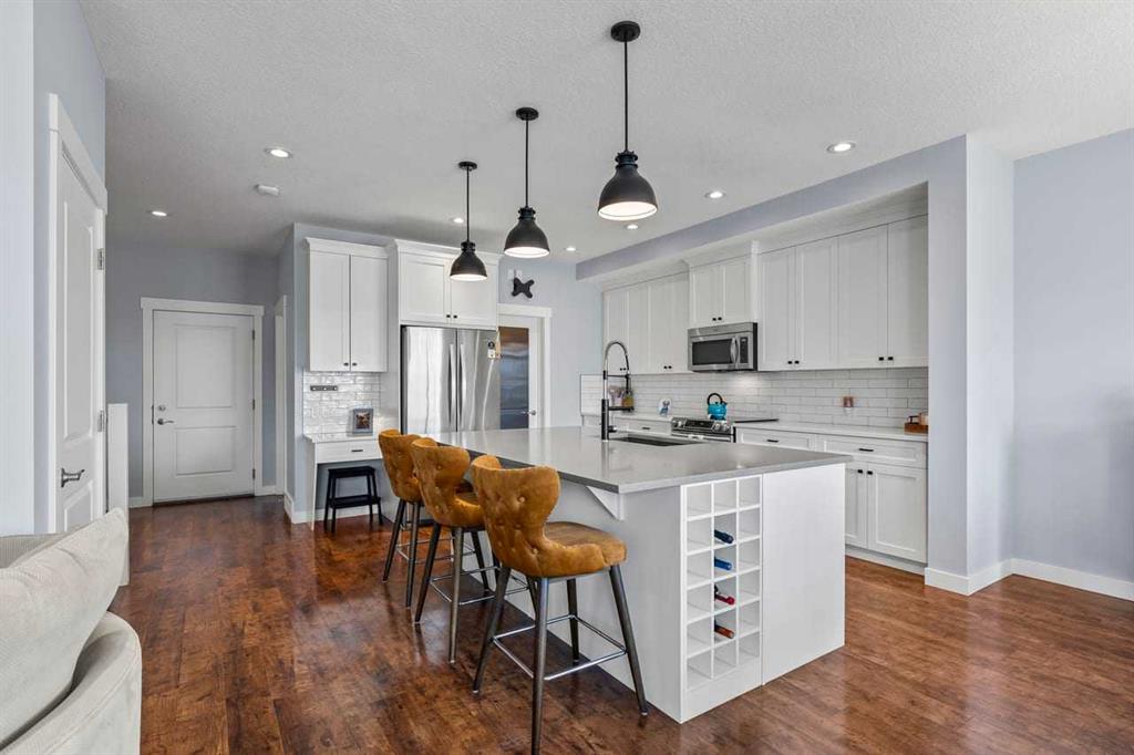 Picture for 68 Legacy Manor SE