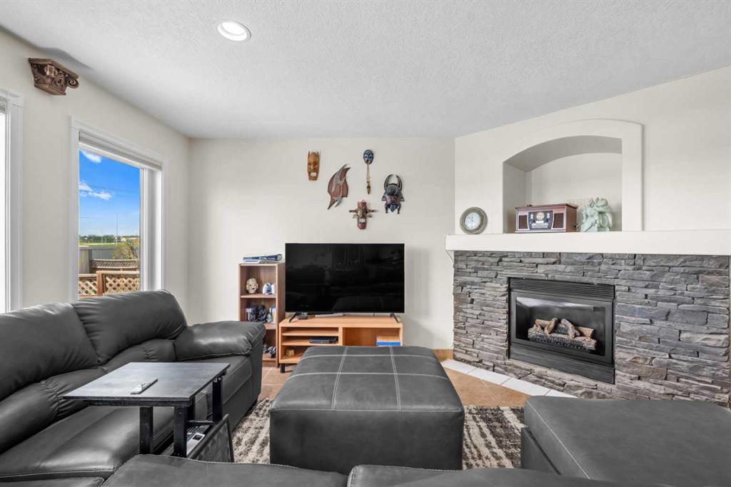 Picture for 184 Somerglen Common SW