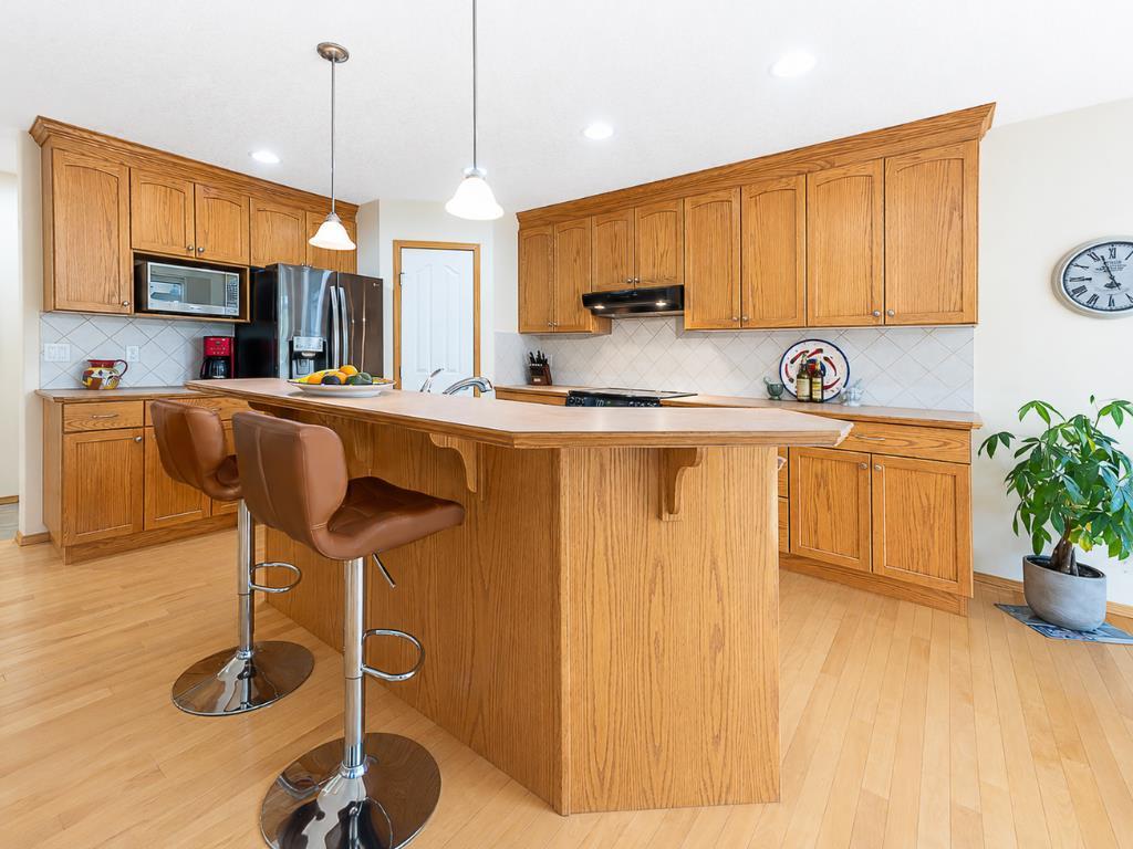 Picture for 143 Cougarstone Square SW