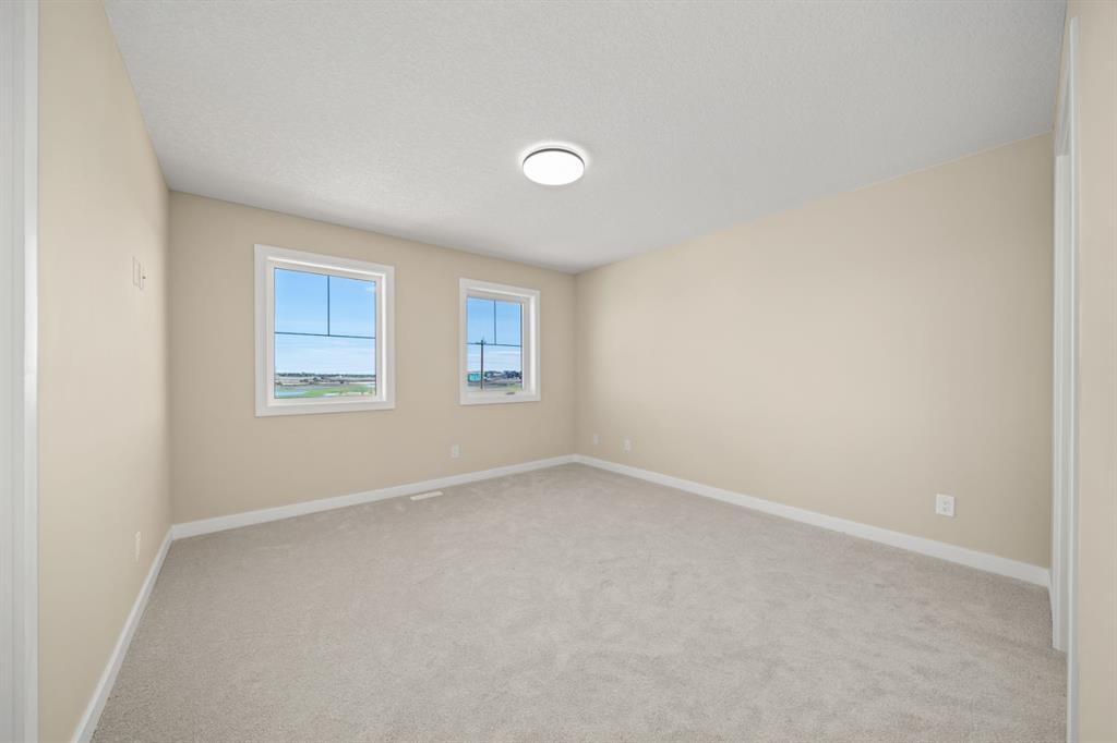 Picture for 640 Sora Boulevard SE