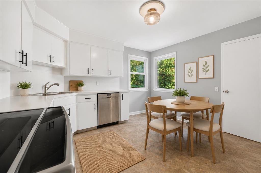 Picture for 136 Hendon Drive NW