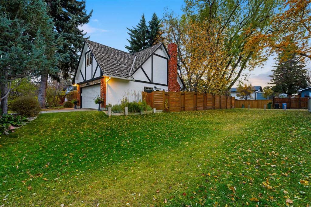 Picture for 631 Willoughby Crescent SE