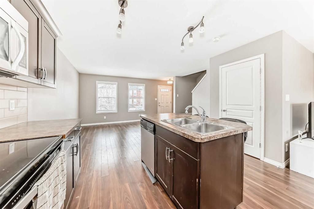 Picture for 32 Reid Court 