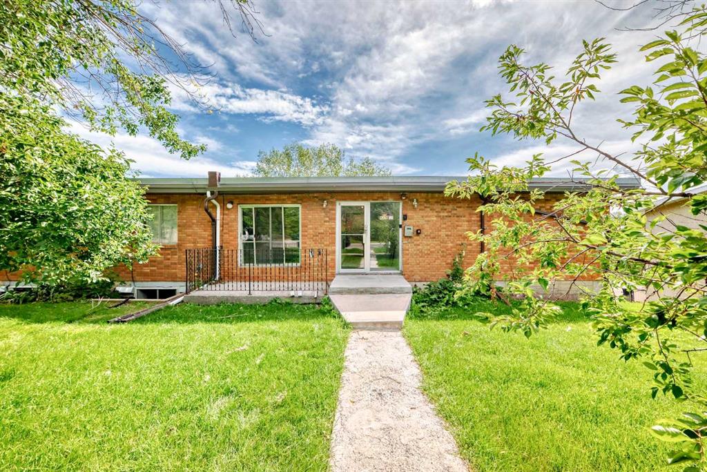 Picture for 303, 4328 4 Street NW