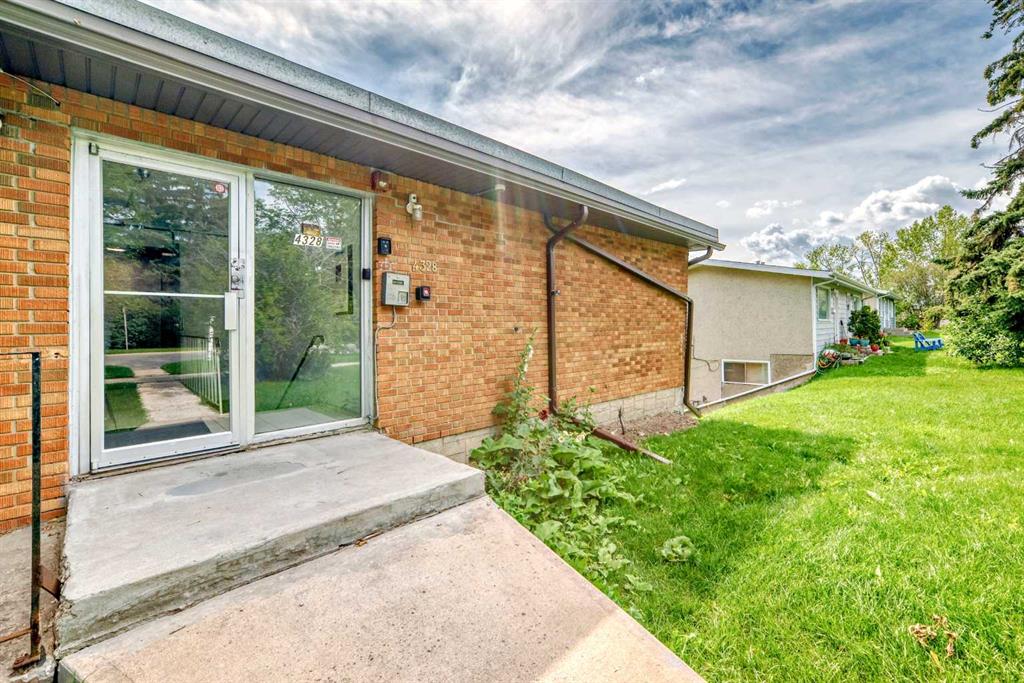 Picture for 303, 4328 4 Street NW