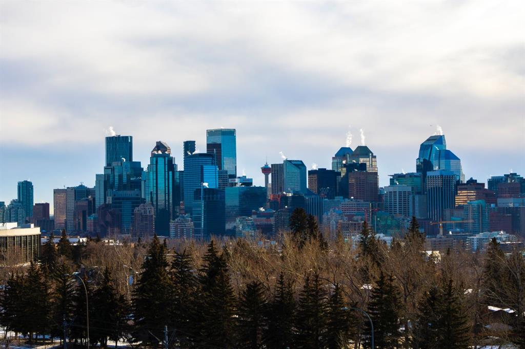 Picture for 510, 1718 14 Avenue NW